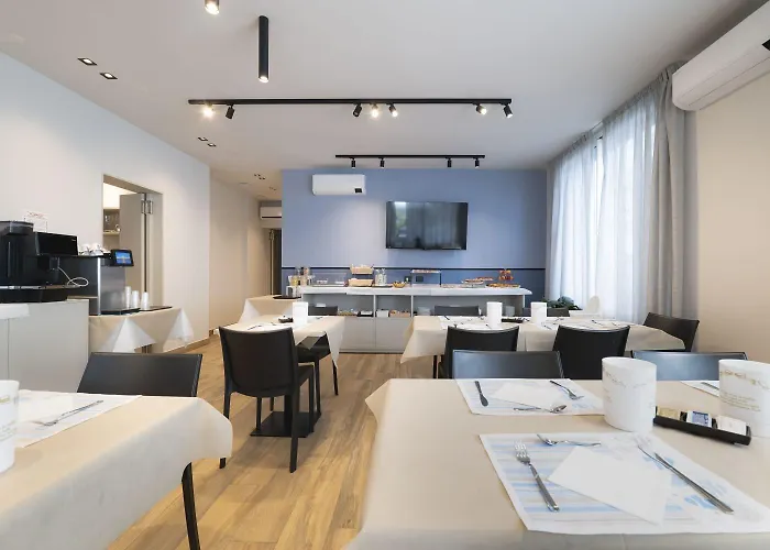 Global Hotel 3*